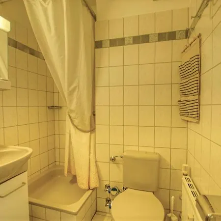 - Haus B, App 0b0207 *